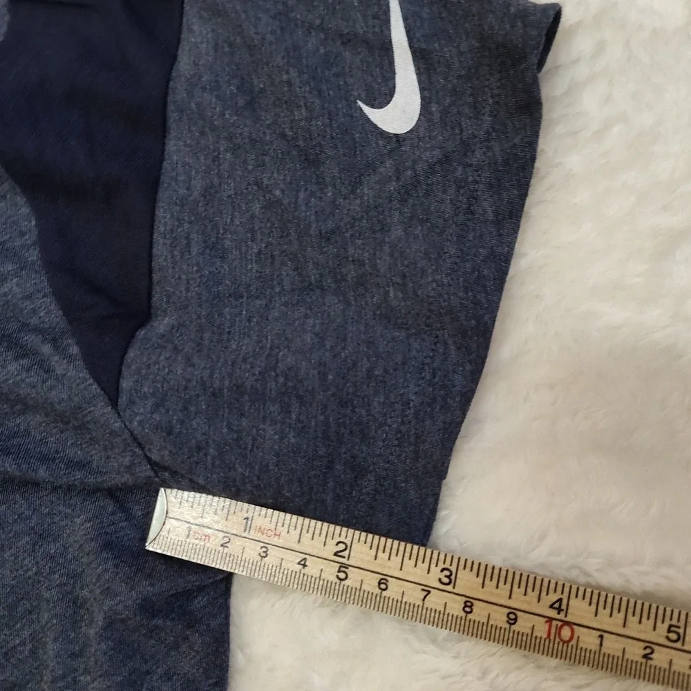 Nike NFL Dallas Cowboys Womens Navy Blue V-Neck T-Shirt Size M 843405-461